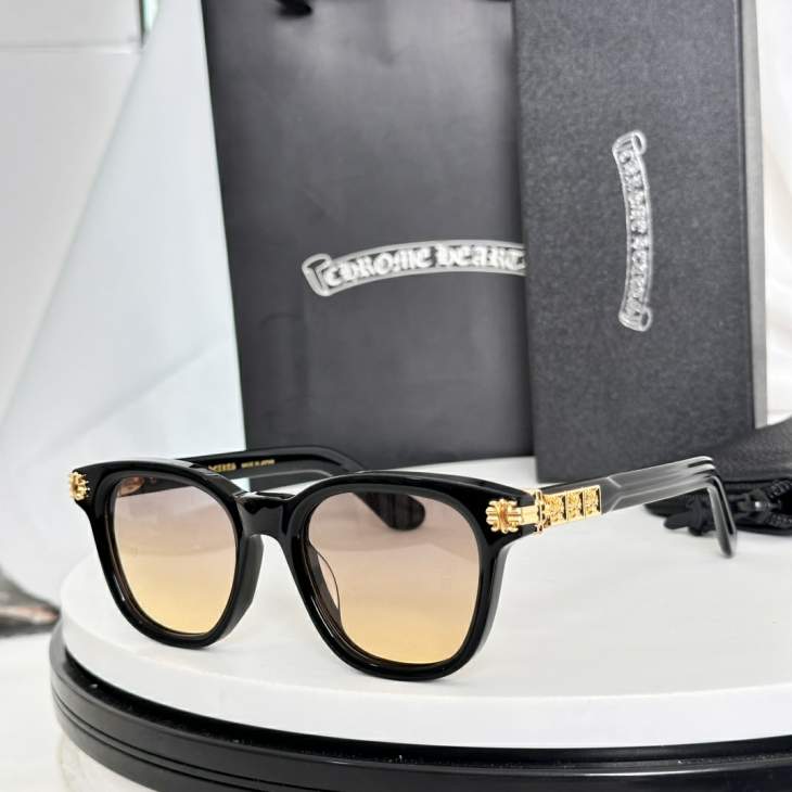 Picture of Chrome Hearts Sunglasses _SKUfw72188505fw